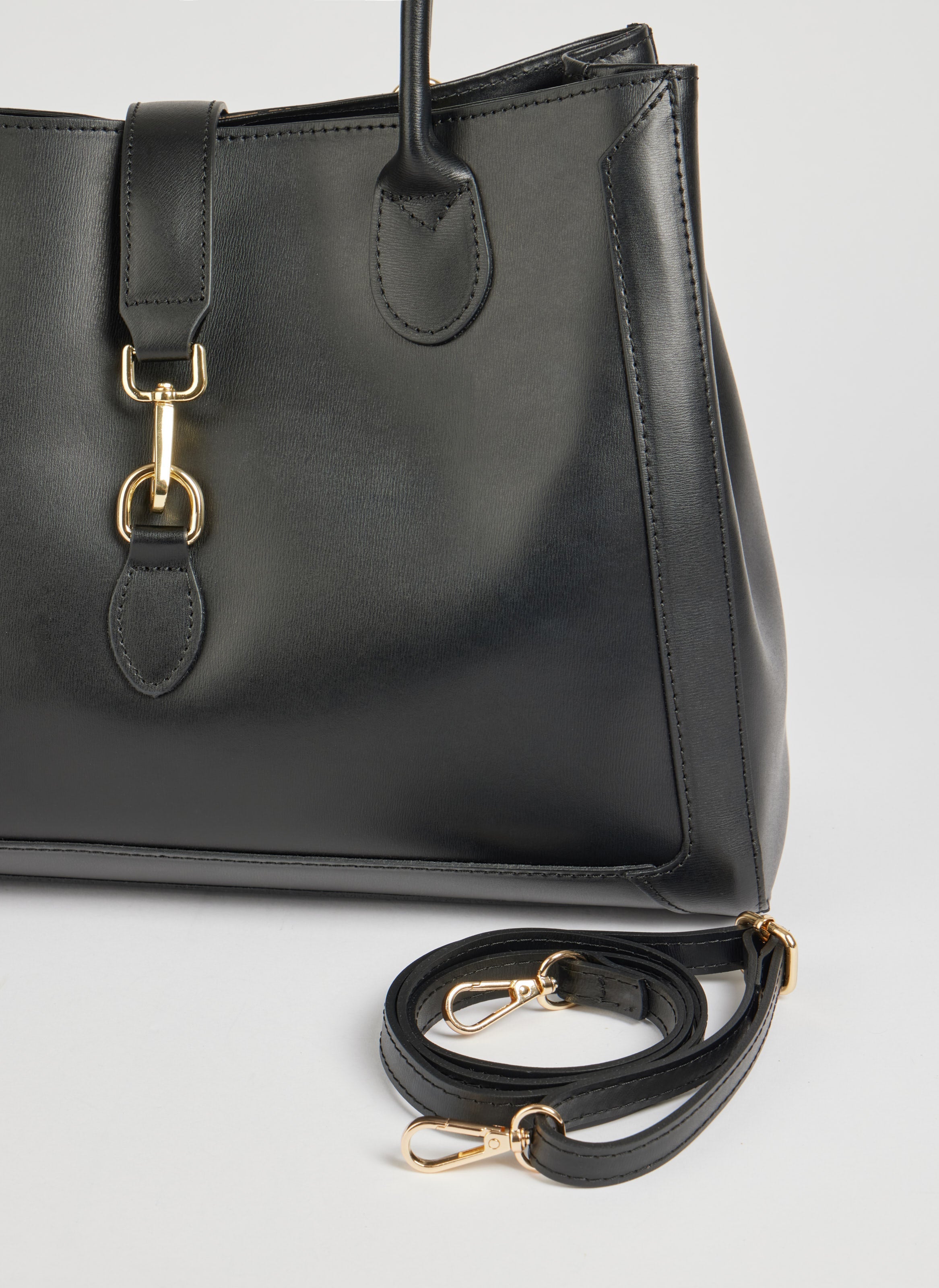 Luxury Black Brushed Leather Handbag for Women – Elegant Genuine Leather Tote for Everyday and Office Use 4
