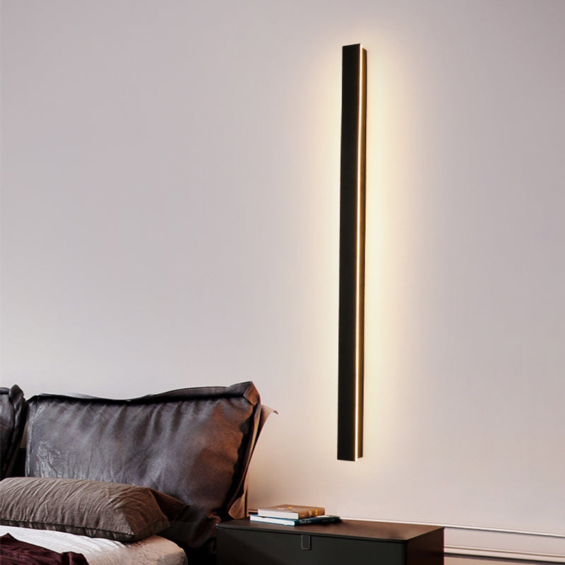 MetalGlow – Contemporary LED Wall Light for Outdoors 4