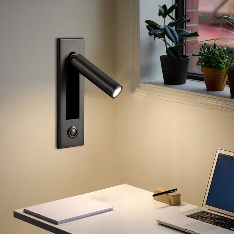 MinimalAura – Elegant Wall Light 1