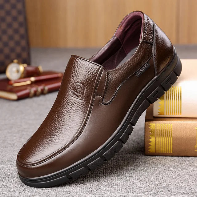 Olivia | Elegant Classic Black Loafers for Women 2