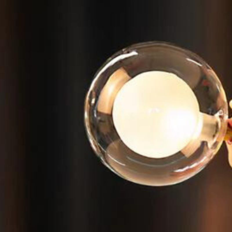 LuxeForge – Elegante, kunstvoll gefertigte Lampe für maßgeschneiderte Innenräume