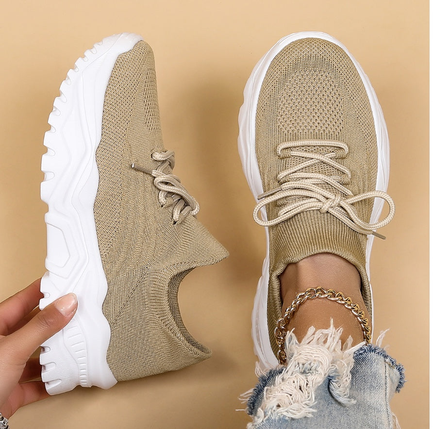 Orthopedic Sneakers with Cushioning – Stylish and Comfortable Footwear for Everyday Wear in White, Black, and Beige 4