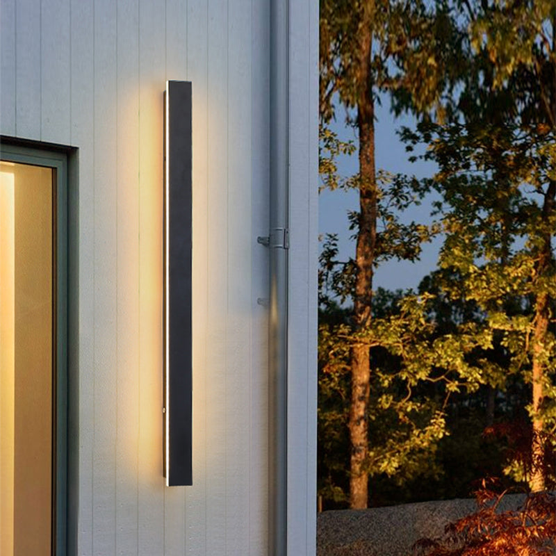 Outdoor Wall Light Contemporary Black Metal LED Design 8