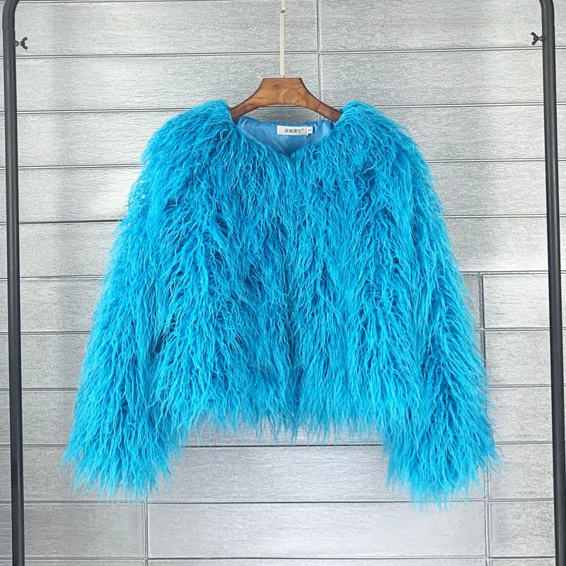 Oversized Cropped Faux Fur Jacket for Women – Shaggy Texture for Fall and Winter Fashion 4