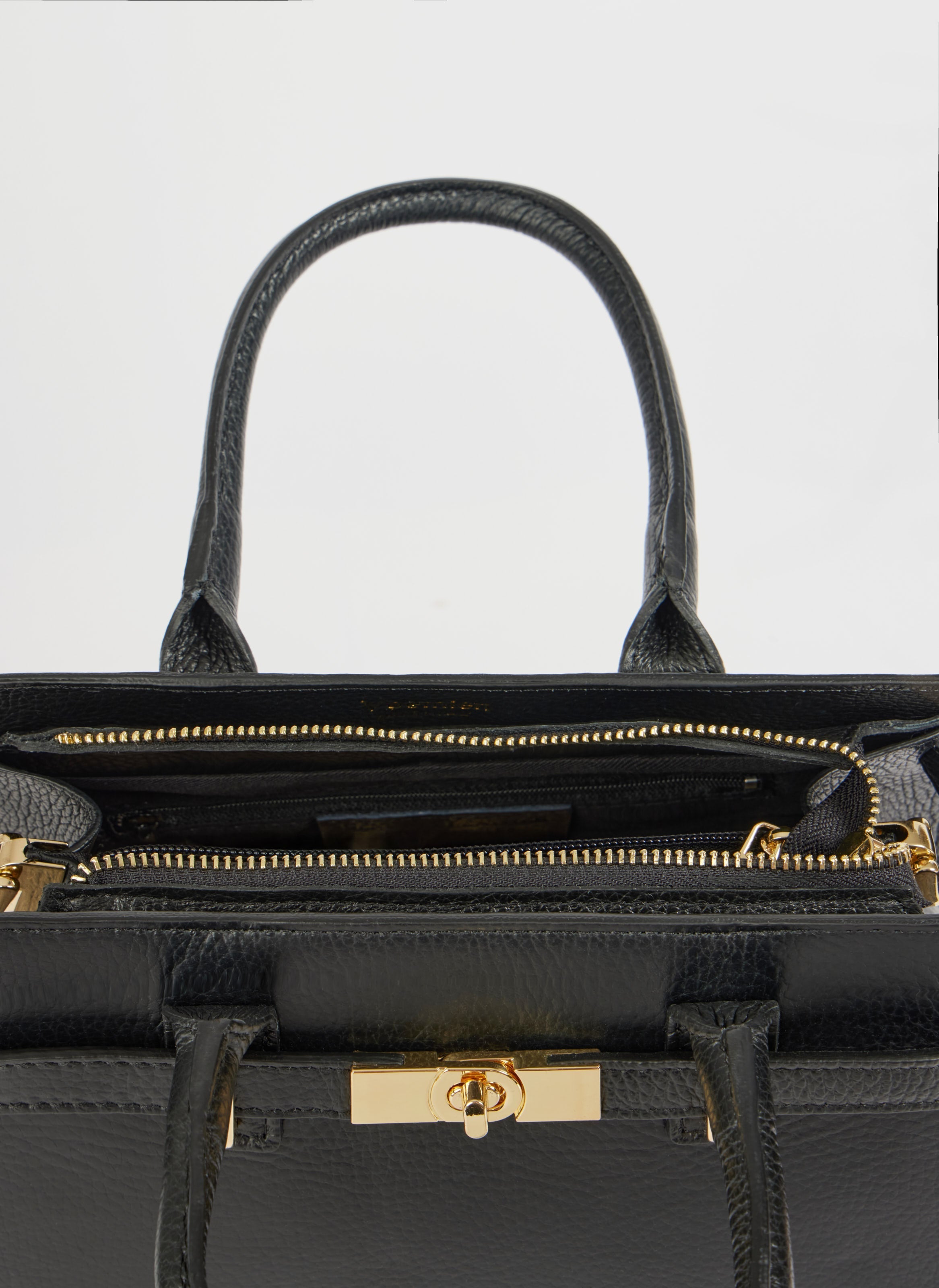 Premium Black Togo Leather Shoulder Bag – Chic and Versatile Women’s Handbag for Work, Travel, and Casual Use 4