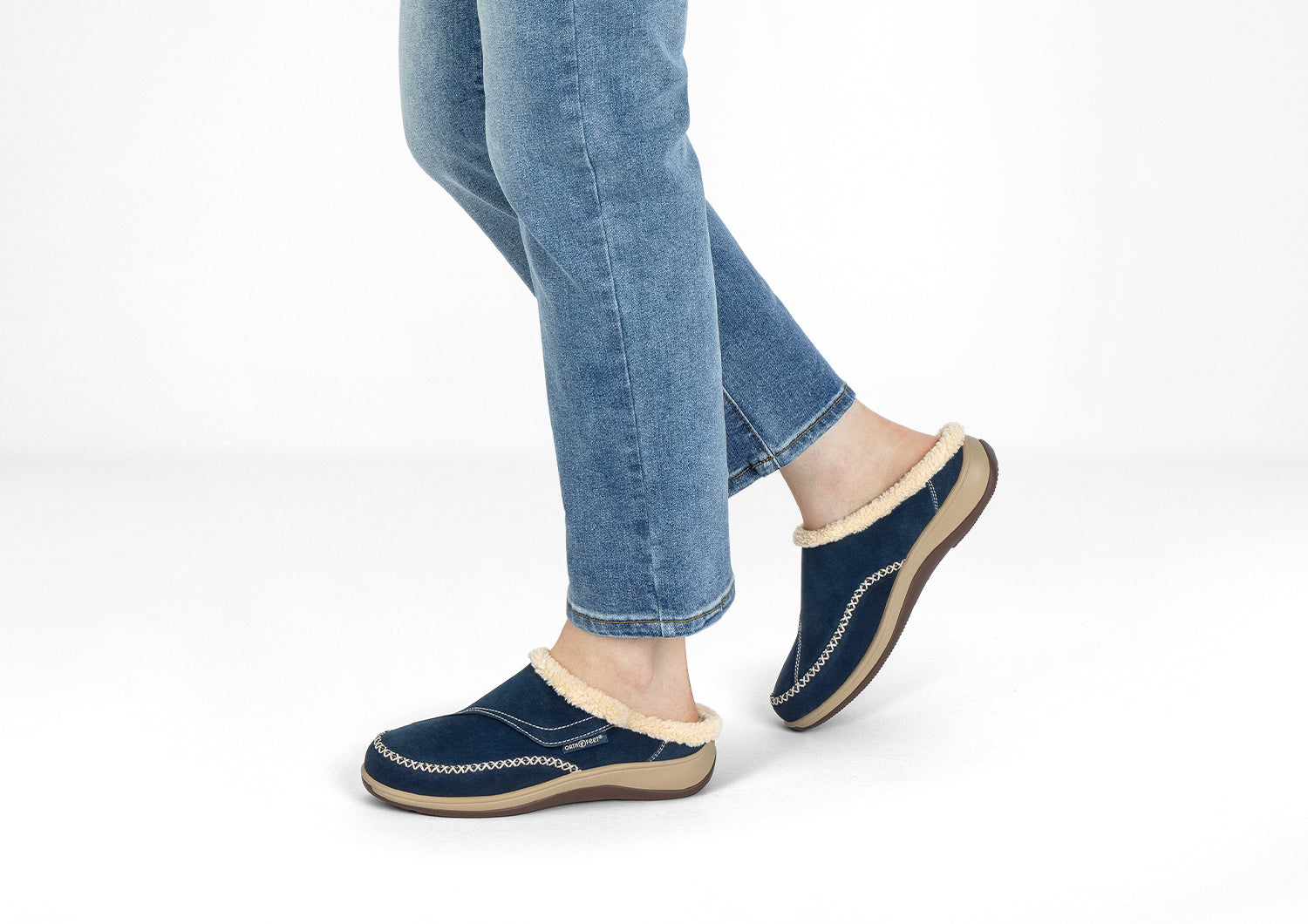 SapphireComfort | Cozy Adjustable Suede Slip-On Slippers 1