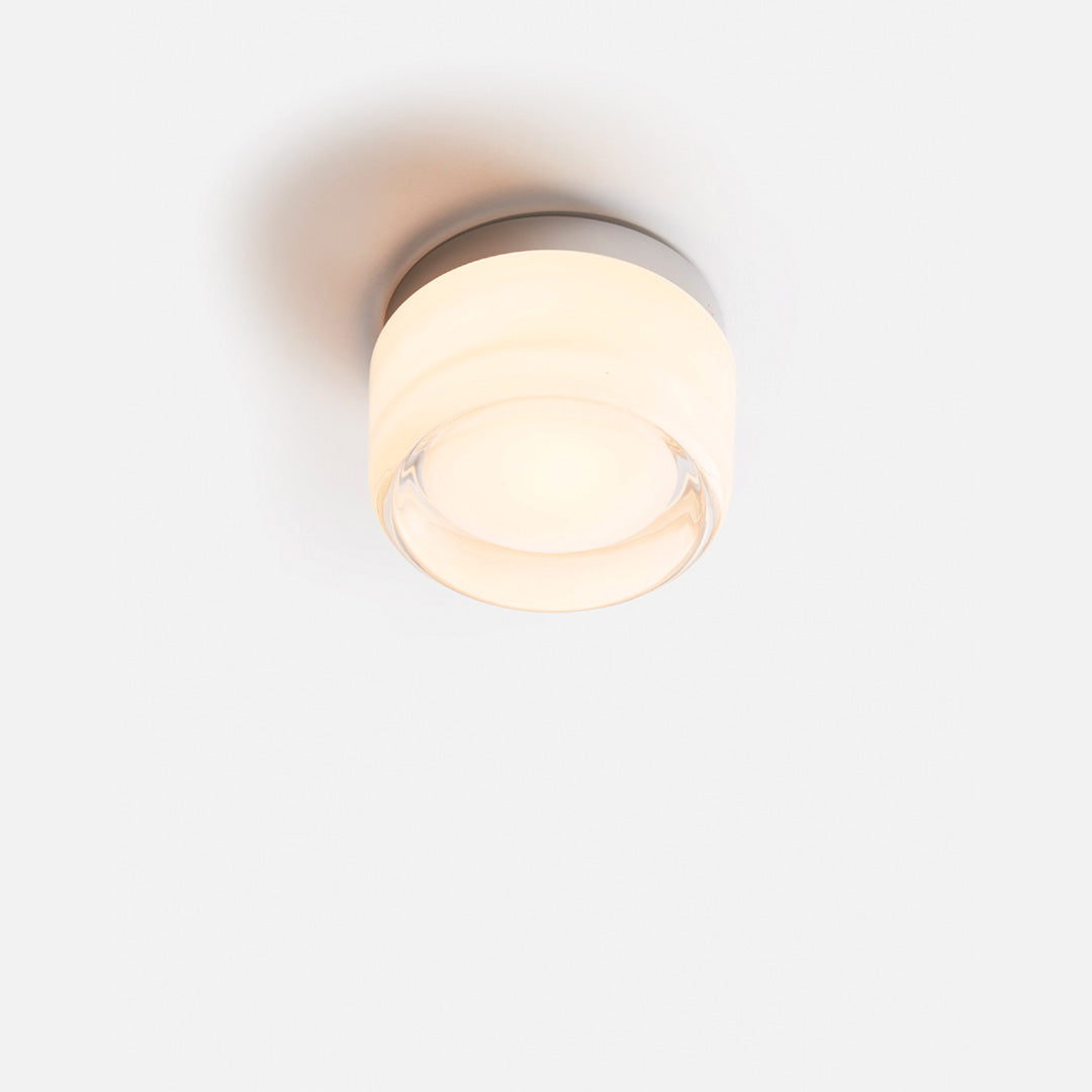TexturedBeam – Chic Dimpled Wall Light with Unique Surface Design
