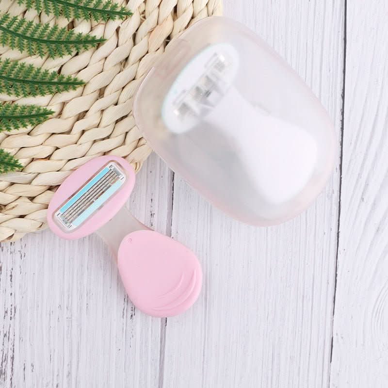 Sharpge | 4-Blade Compact Razor with Travel Case for Smooth Shaving 7