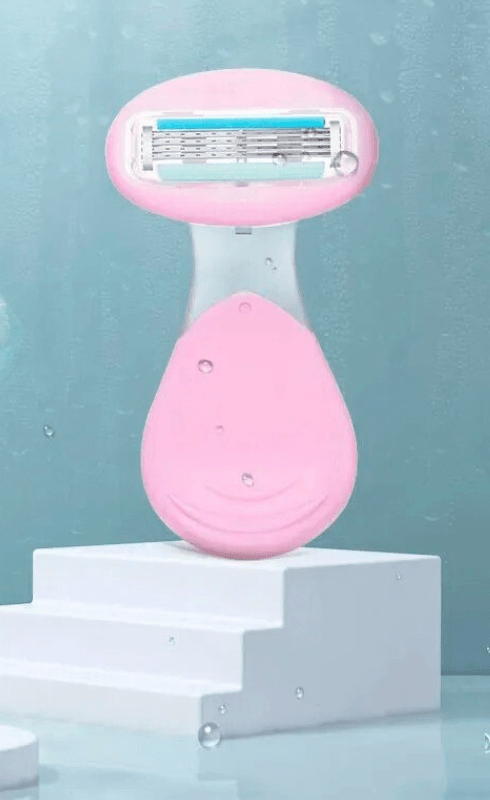 Sharpge | 4-Blade Compact Razor with Travel Case for Smooth Shaving 8