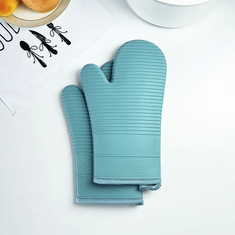 SiliconeGuard | Premium Non-Slip Heat-Resistant Silicone Oven Gloves 7