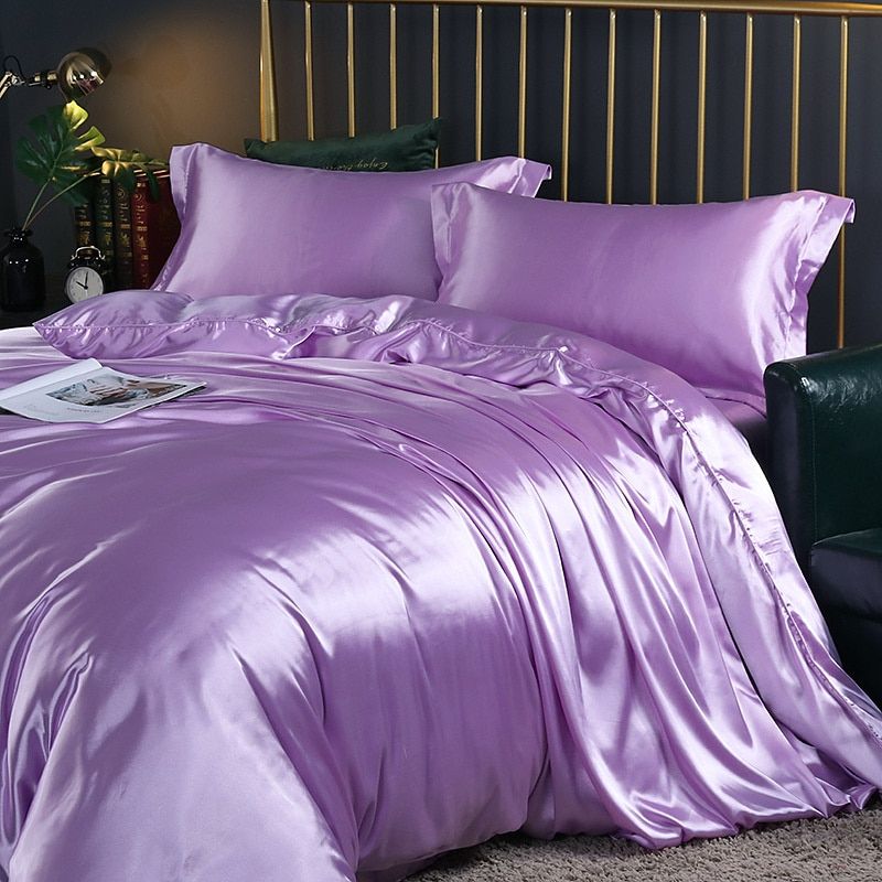 SilkAura - 4-Piece Silk Luxury Bedding 4