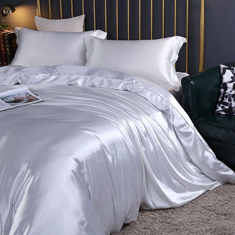 SilkenDream - Luxury 4-Piece Satin Bedding Set 0
