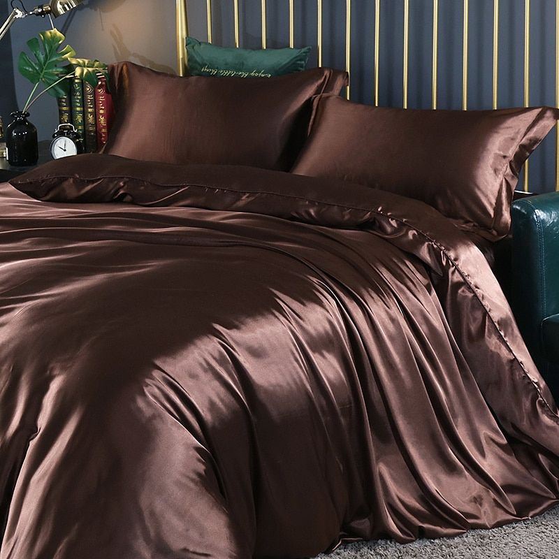 SilkenDream - Luxury 4-Piece Satin Bedding Set 6
