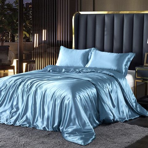 SilkenDream - Luxury 4-Piece Satin Bedding Set 7