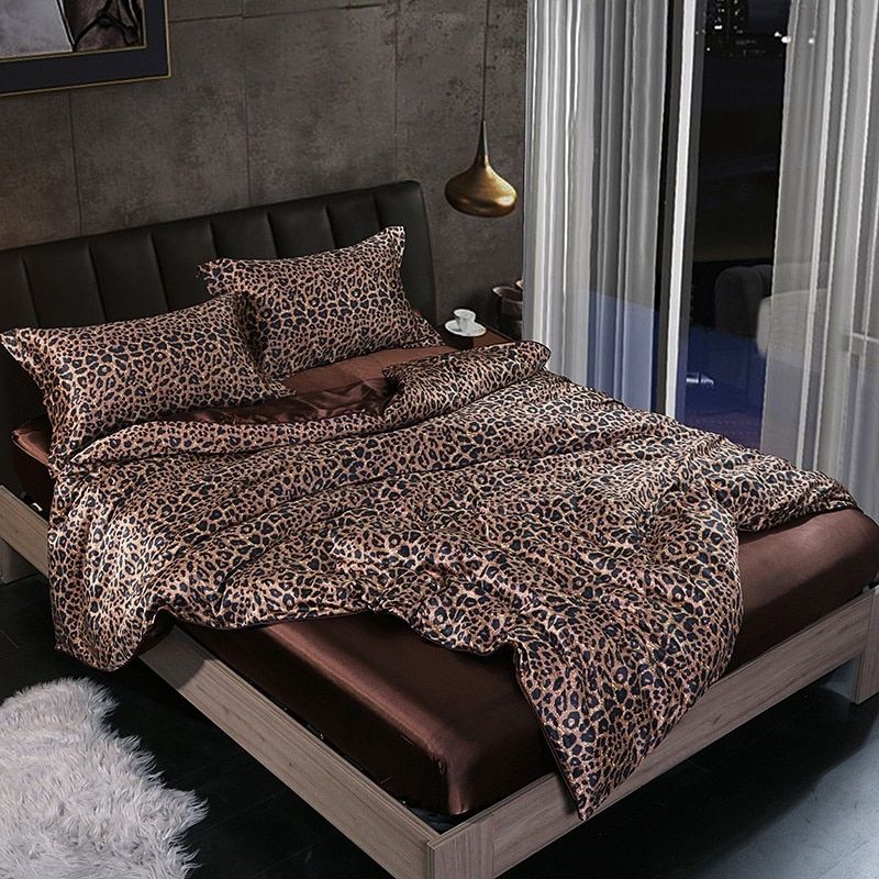 SilkenDream - Luxury 4-Piece Satin Bedding Set 9