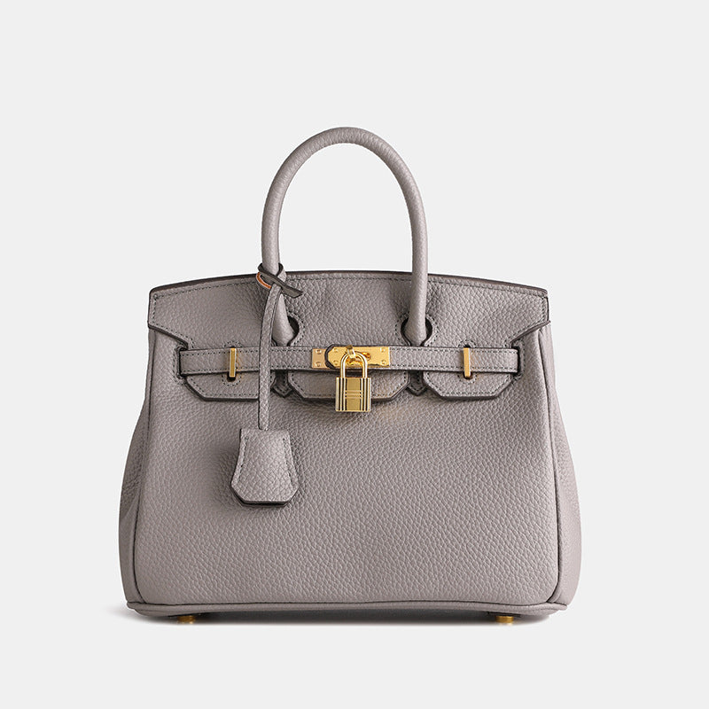 Sophia | Elegant Chic Handbag - Timeless Style &amp; Functionality 6