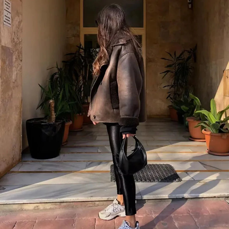 Sophia | Elegant Warm Leather Jacket for Women 4