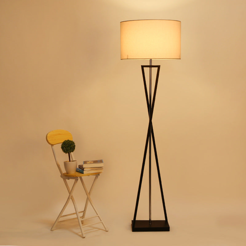 StellarLume | Sculptural Tall Floor Lamp for Sophisticated Interiors 3