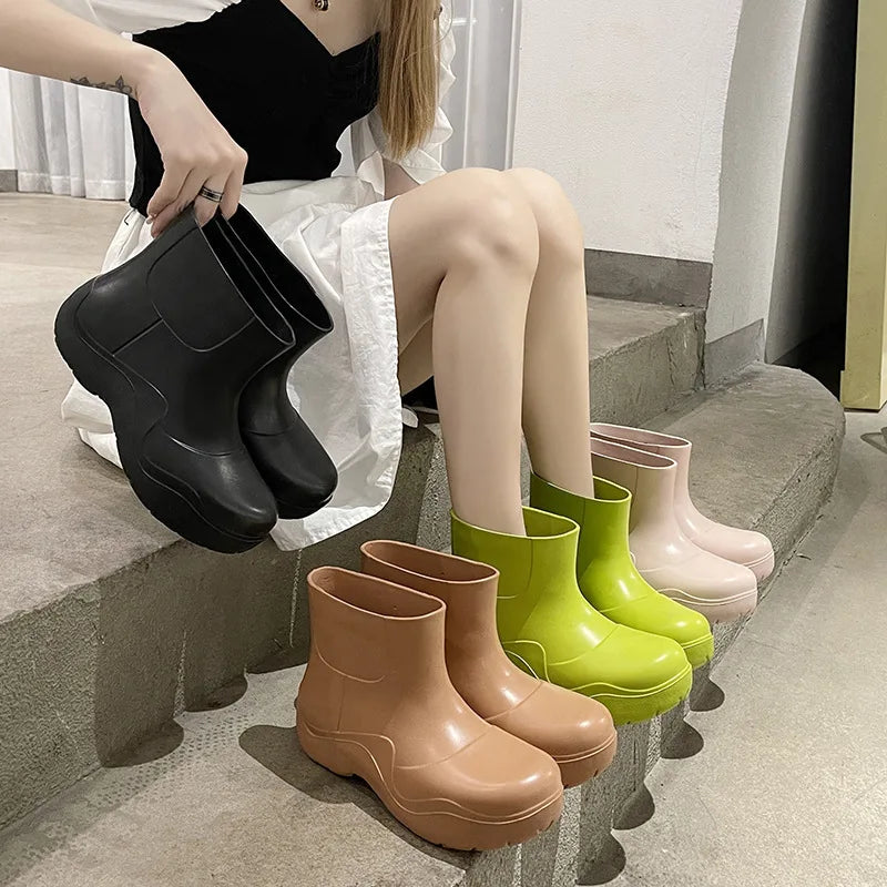 StormStride | Stylish Waterproof Anti-Slip Women's Rain Boots 3