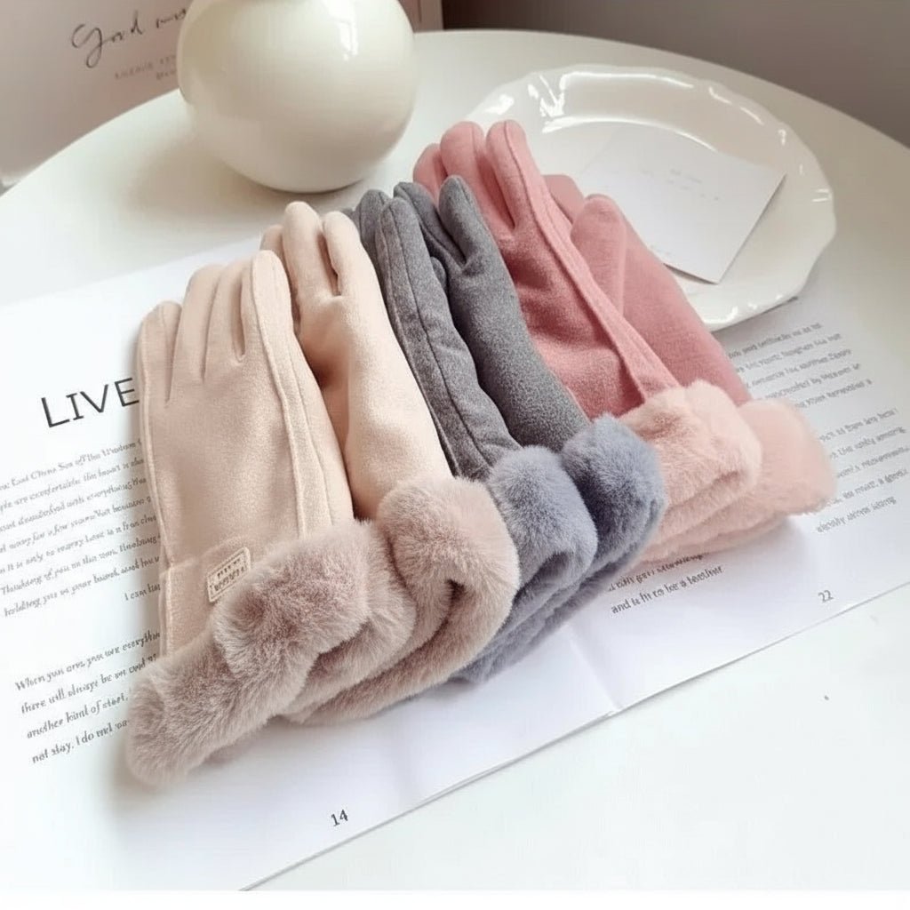Suedelle | Cozy Plush Thermal Winter Touchscreen Gloves for Women 1