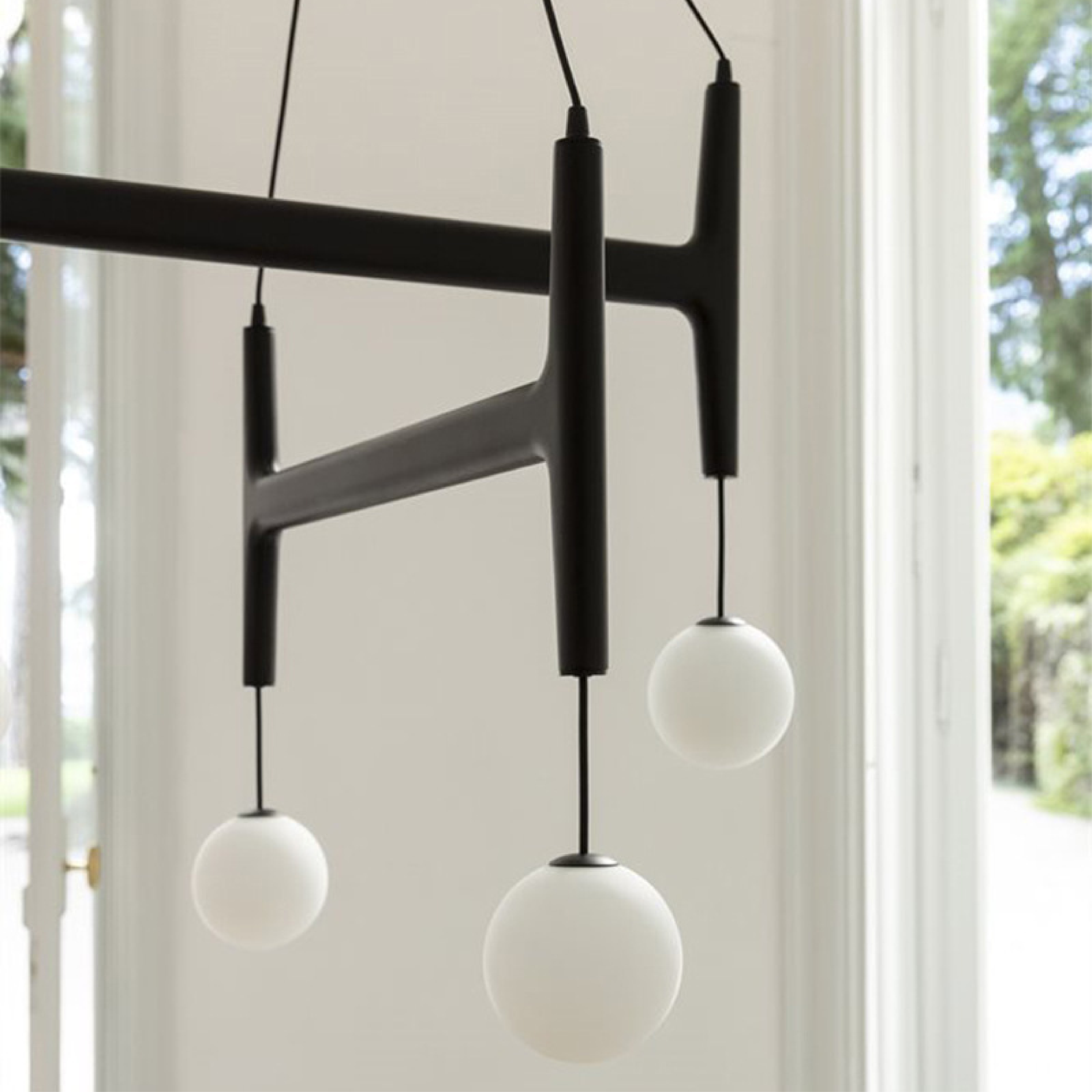 Symphonyx | Classic Rethatic Pendant Lamp 2