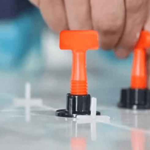 TileMaster Pro | Efficient Durable Tile Leveling System with Spacers and Clips 3