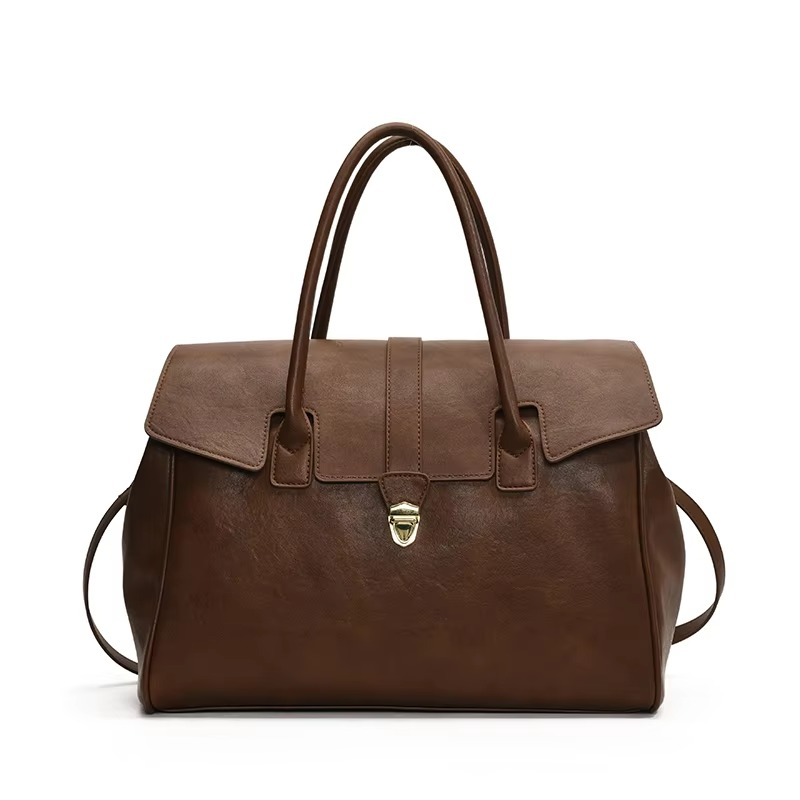 Timeless Boston Shoulder Bag for Women – Elegant Handbag with Handle and Detachable Strap 2