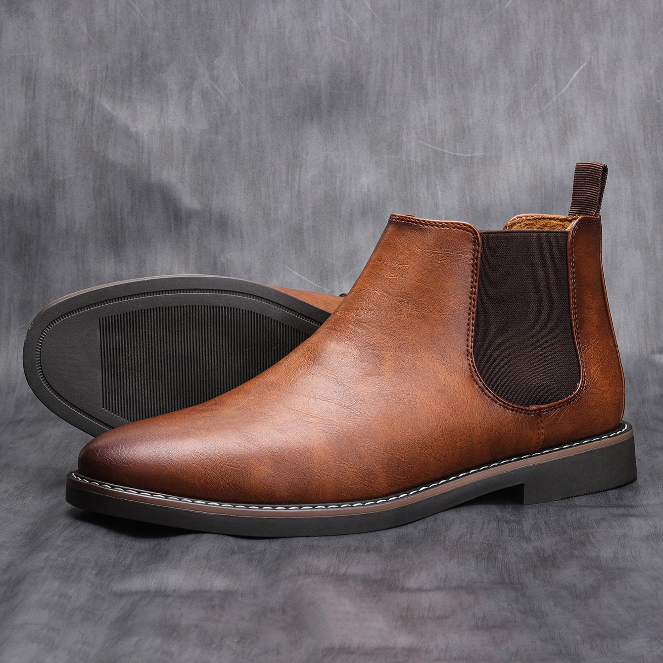 UrbanElegance | Stylish Comfortable Men's Chelsea Boots for All Occasions 3