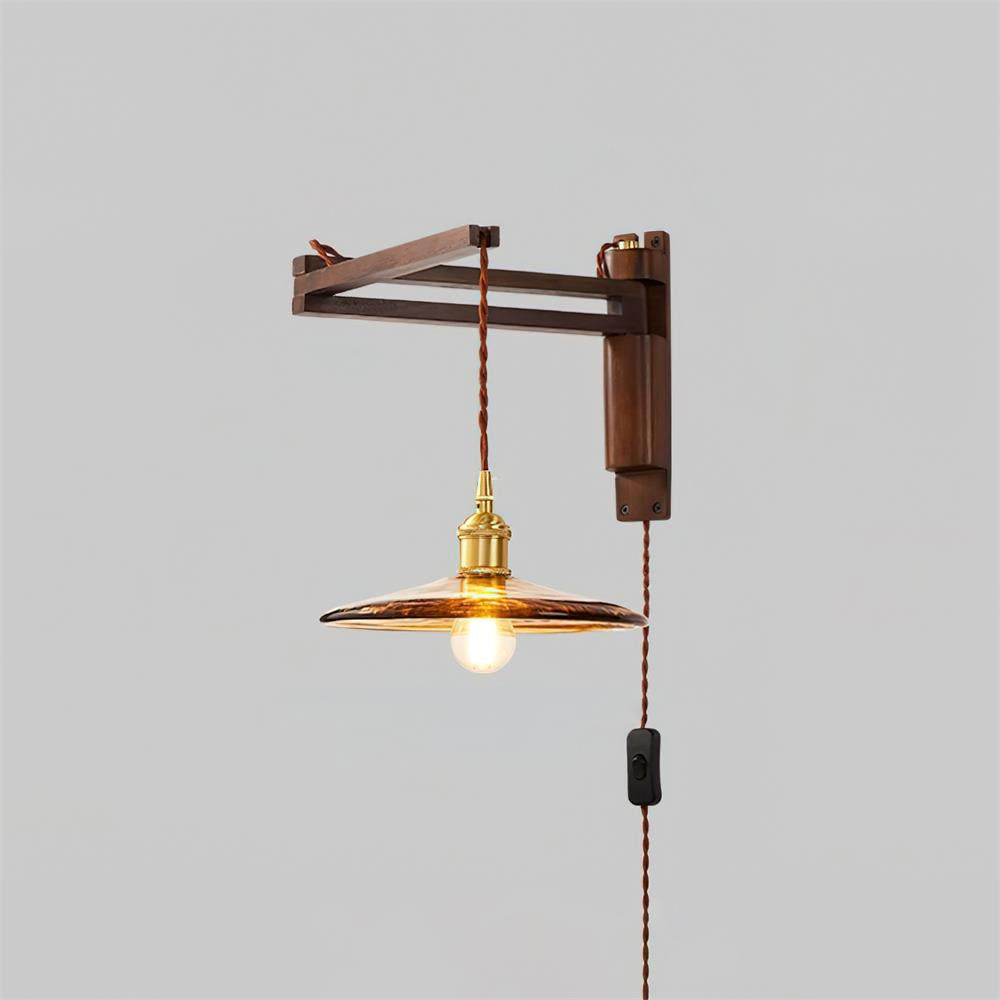 Varonne | Vintage-Inspired Wall Lamp with Classic Silhouette 0