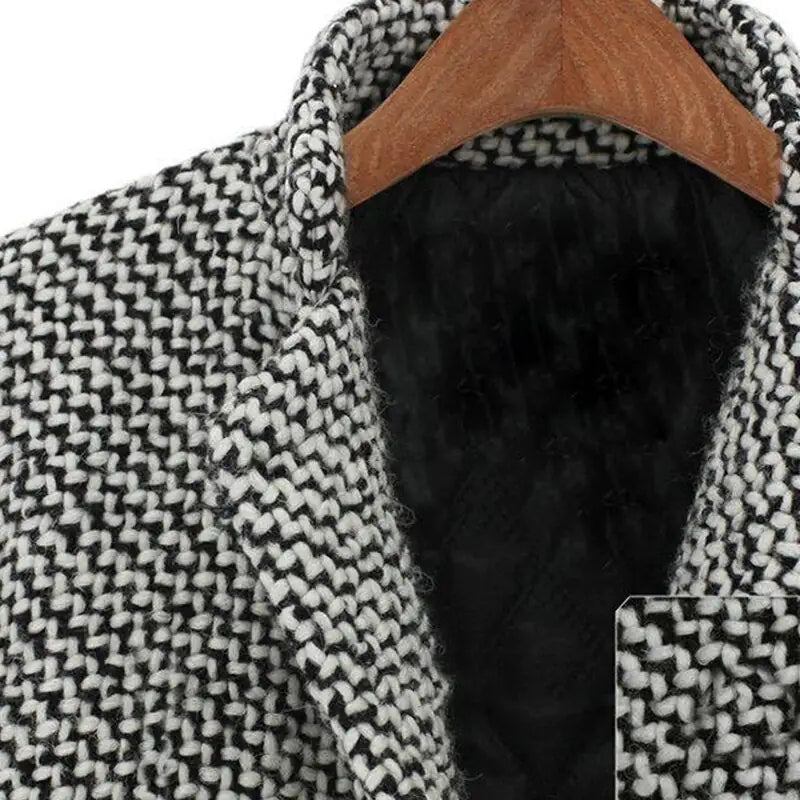Veronica | Stylish Women's Houndstooth Wool Coat with Elegant Design 4