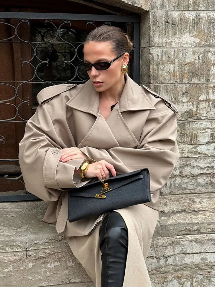 Vintage Women's Short Trench Coat with Turn-Down Collar and Shoulder Pads – Stylish Women's Jacket 0