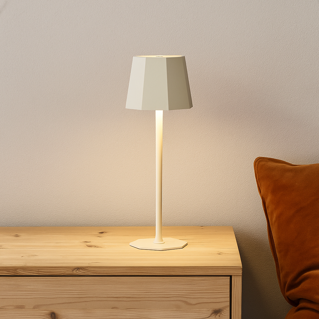 Vionyx | Modern Minimalist LED Table Lamp 1