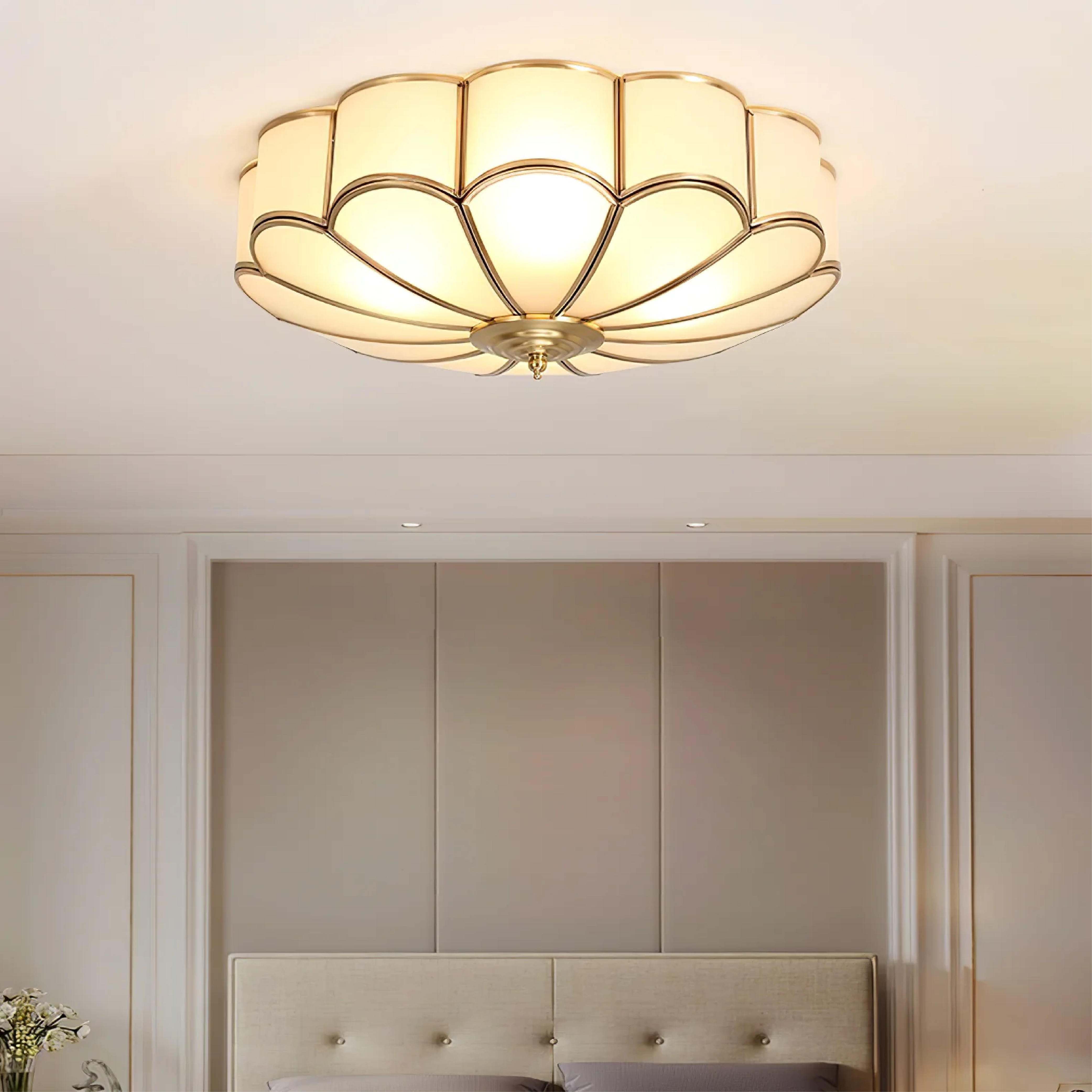 Vitasphere | Sculptural Flower-shaped Glass Ceiling Lamp 3