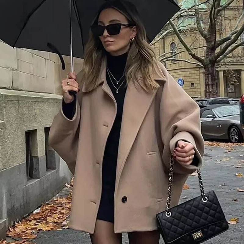 Vivienne | Cozy Oversized Winter Coat for Women with Warm Long Sleeves 1
