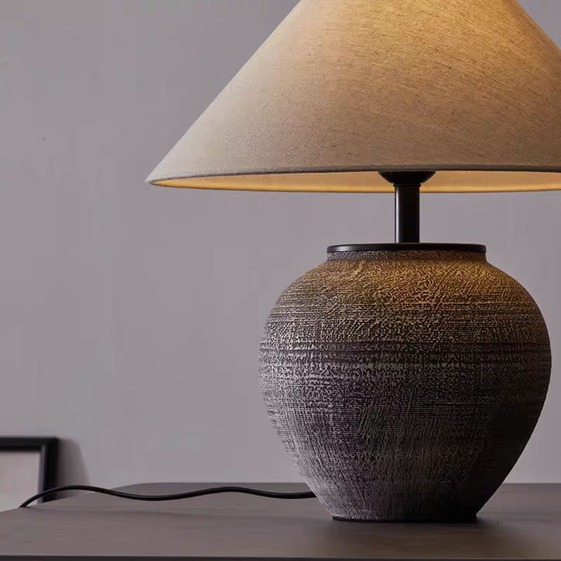 Vyntra | Vintage Inspired Ceramic Table Lamp 2