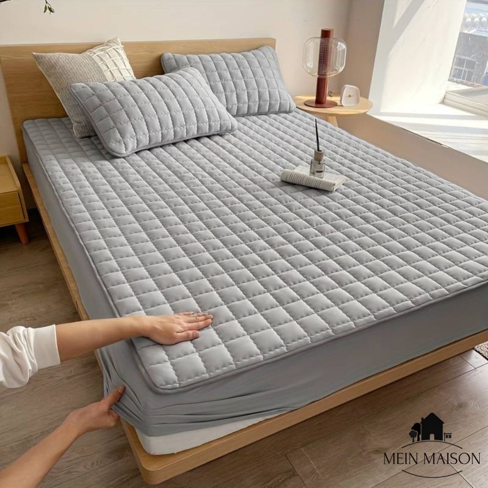 Waterproof Mattress Protector Queen - Soft, Breathable Cover for Ultimate Comfort and Hygiene 0