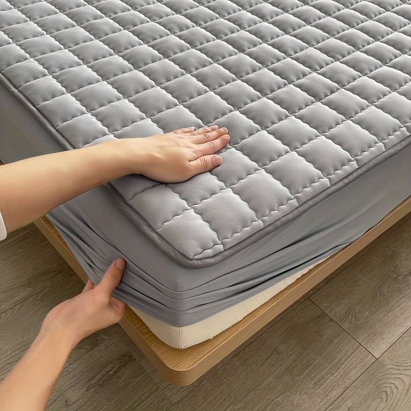 Waterproof Mattress Protector Queen - Soft, Breathable Cover for Ultimate Comfort and Hygiene 2