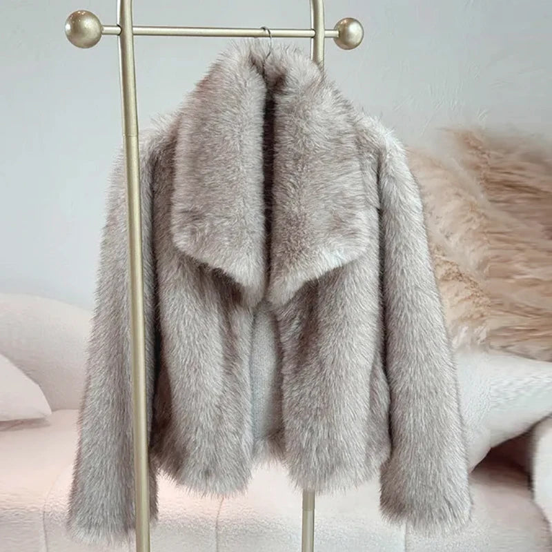 Women's Faux Fur Short Jacket - Warm Lightweight Winter Coat for High Street Fashion 2