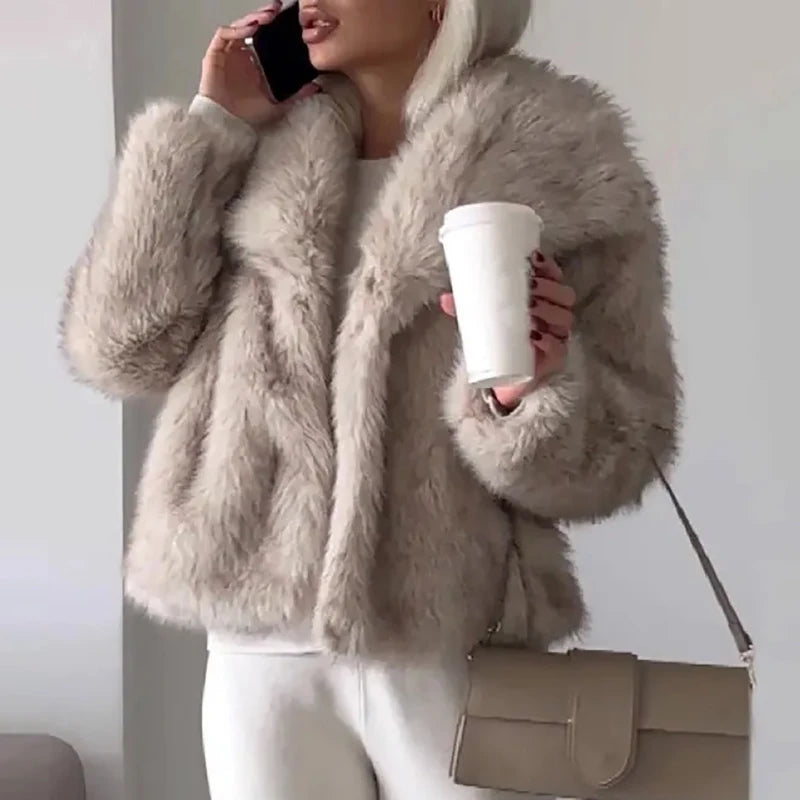 Women's Faux Fur Short Jacket - Warm Lightweight Winter Coat for High Street Fashion 9