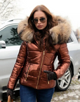 Women’s Fitted Quilted Puffer Jacket with Faux Fur Hood – Stylish Cold Weather Outerwear 2