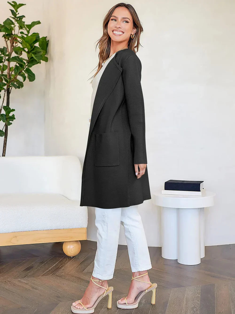 Women's Knee-Length Wool Blend Coat with Relaxed Fit and Wide Lapel - Stylish Winter Coat 5