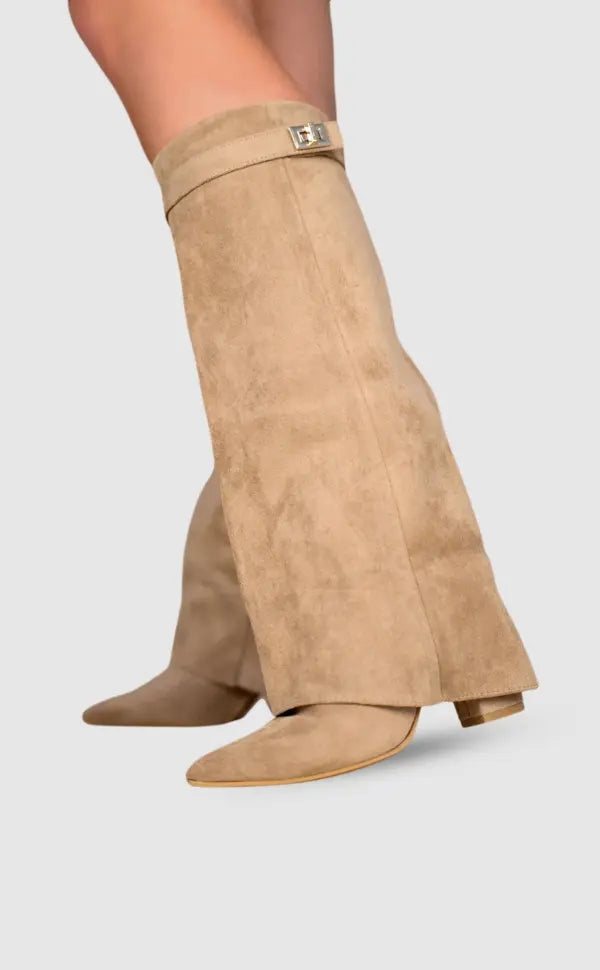 Women's Knee High Boots - Elegant Black Leather Footwear for Style and Comfort 1
