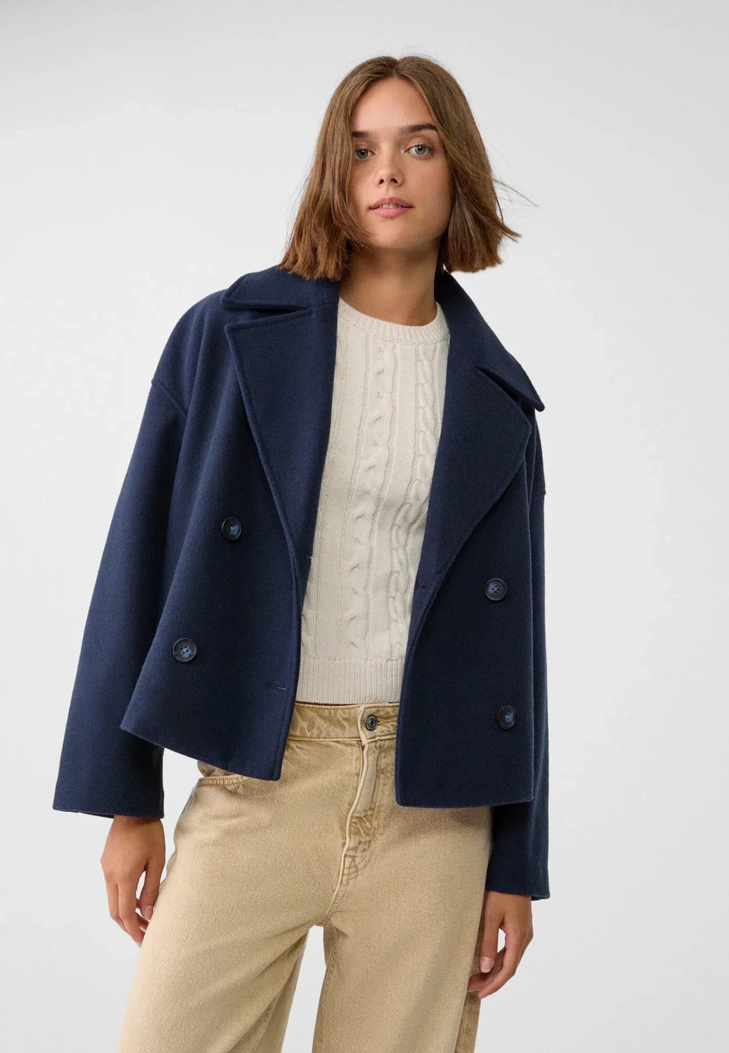 Women's Oversized Double-Breasted Wool-Look Jacket – Cropped Boxy Winter Coat for Casual and Semi-Formal Wear 4