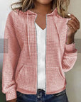 Women's Plaid Jacket – Tailored Fit, Lightweight Fabric for All Seasons, Perfect for Casual and Business Wear 1