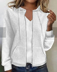 Women's Plaid Jacket – Tailored Fit, Lightweight Fabric for All Seasons, Perfect for Casual and Business Wear 5