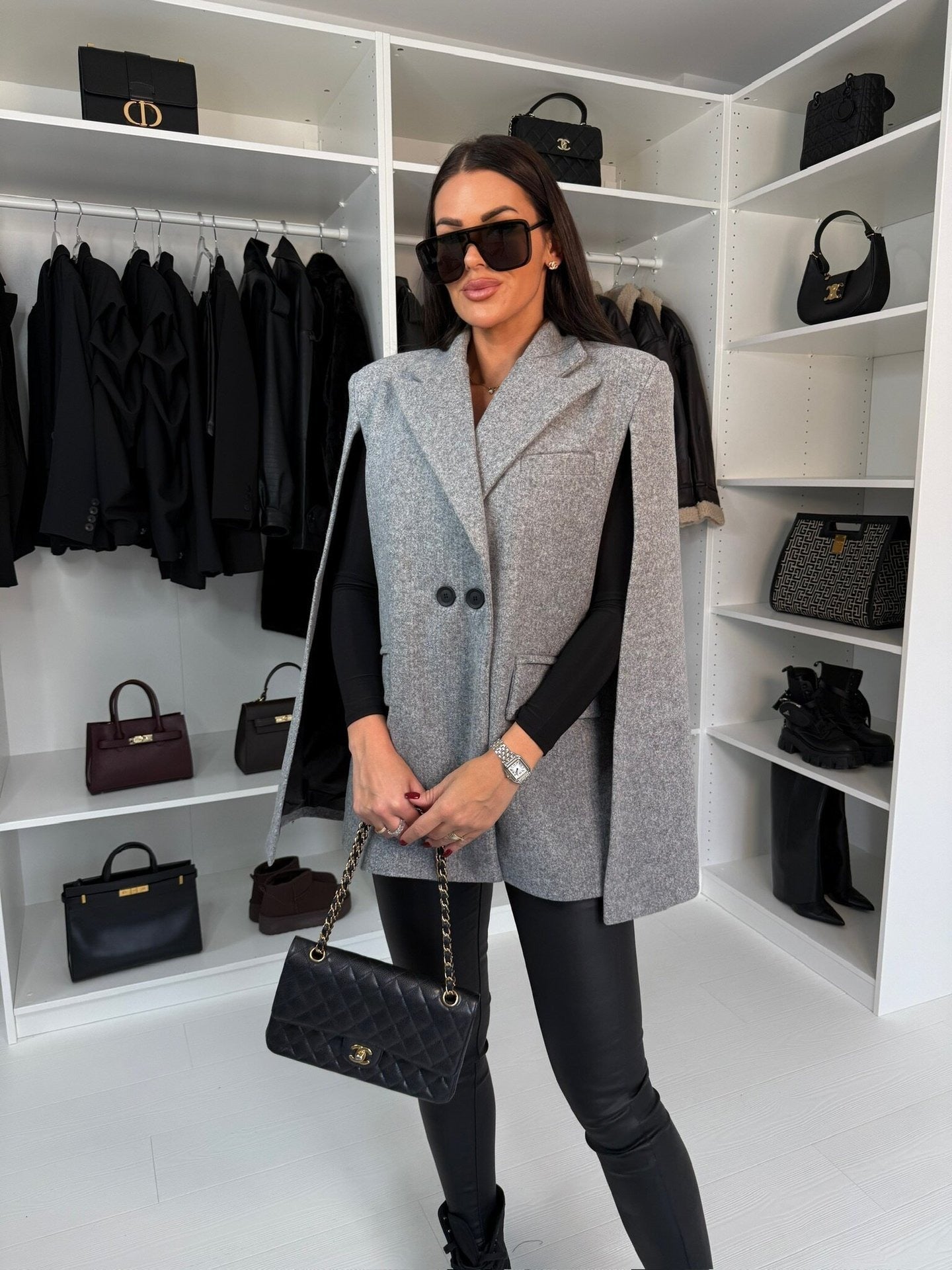 Women's Wool Cape Coat with Button Front and Lapel Collar – Loose Fit Winter Coat for Fall 2
