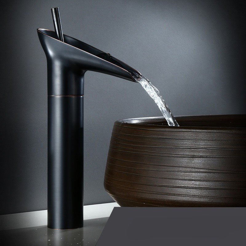 RetroStream – Vintage Style Waterfall Bathroom Faucet for a Nostalgic Touch