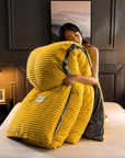 Velvet Fleece Blanket – Soft, Warm, and Stylish Bedding in Multiple Colors and Sizes