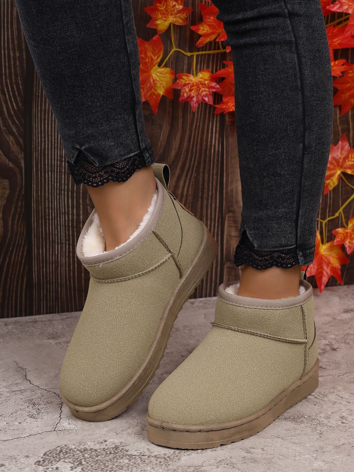 Women&#39;s Black Ultra Mini Platform Boots with Fur Lining – Stylish Ankle Booties for Winter