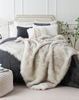 VelvetGlo – Chic Faux Fur Blanket with a Sumptuous Feel